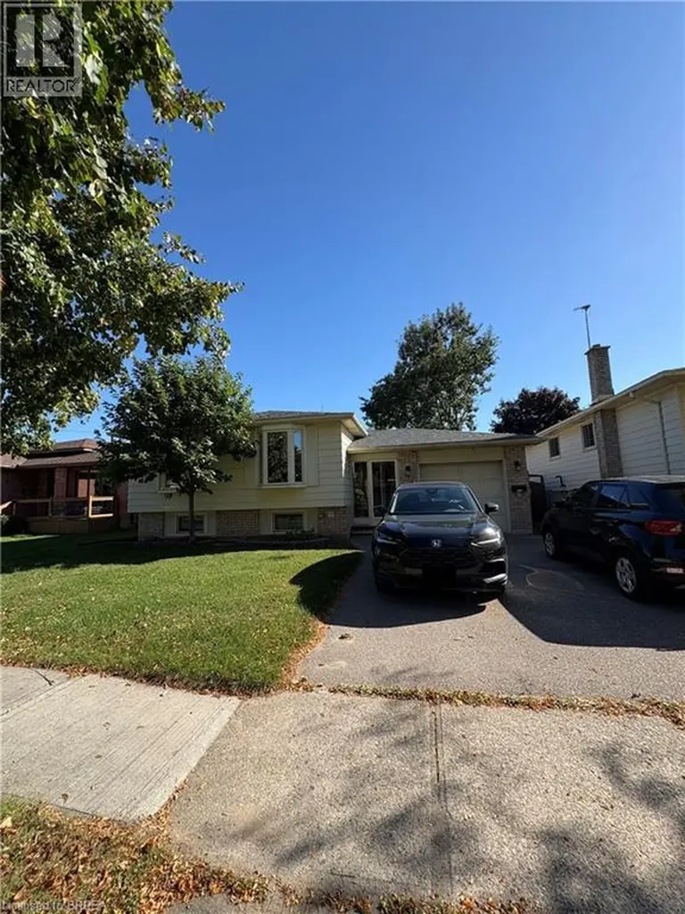 11 Nashua Drive Brantford ON N3P 1L1