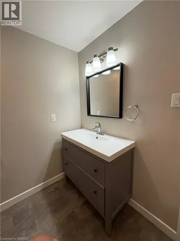 11 Nashua Drive Brantford ON N3P 1L1