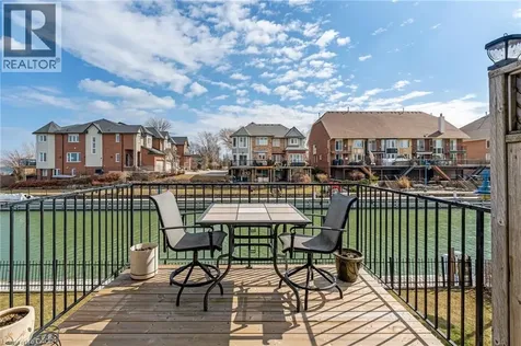85 Edgewater Drive Stoney Creek ON L8E 4Z2