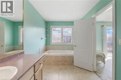 85 Edgewater Drive Stoney Creek ON L8E 4Z2