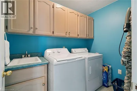 85 Edgewater Drive Stoney Creek ON L8E 4Z2