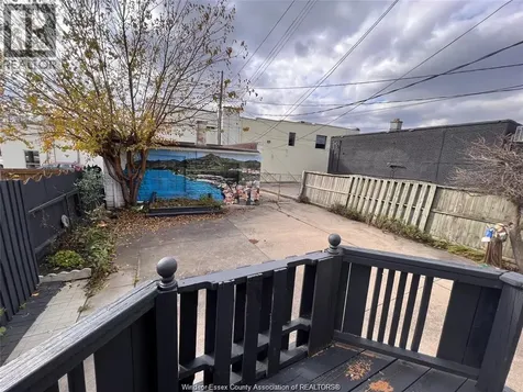 1315 Lincoln Road Windsor ON N8Y 2J2