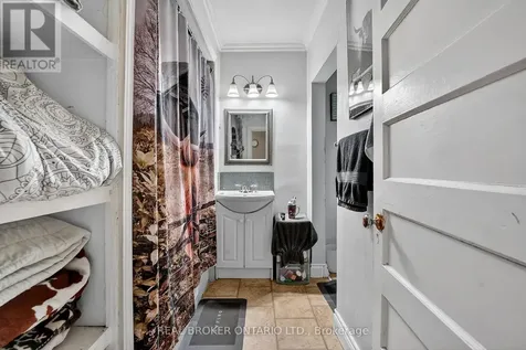 53-55 Wellington Street Halton Hills (ac Acton) ON L7J 2H1