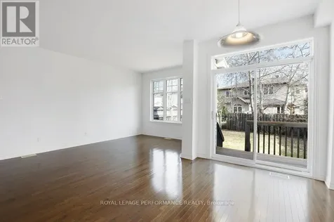 203 Bradwell Way Ottawa ON K1T 4J4