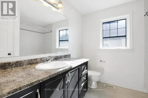 203 Bradwell Way Ottawa ON K1T 4J4