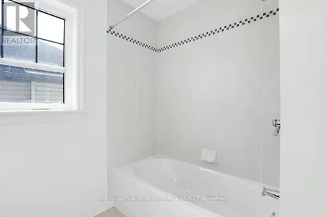 203 Bradwell Way Ottawa ON K1T 4J4