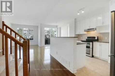 203 Bradwell Way Ottawa ON K1T 4J4