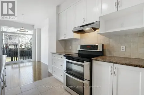 203 Bradwell Way Ottawa ON K1T 4J4