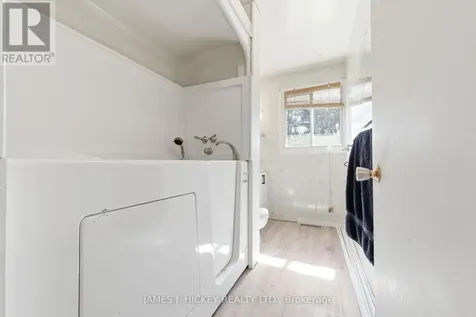 38 Beach Avenue Deep River ON K0J 1P0