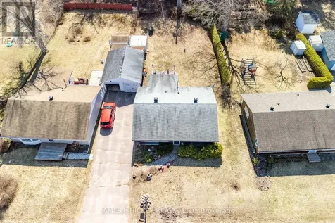 38 Beach Avenue Deep River ON K0J 1P0