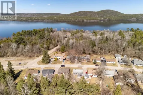 38 Beach Avenue Deep River ON K0J 1P0