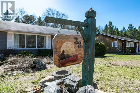 38 Beach Avenue Deep River ON K0J 1P0