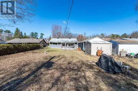 38 Beach Avenue Deep River ON K0J 1P0