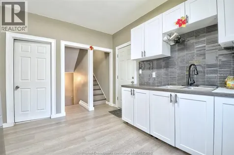 3264 Baby Street Windsor ON N9C 1K8