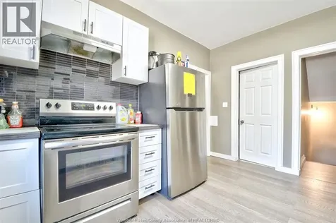 3264 Baby Street Windsor ON N9C 1K8