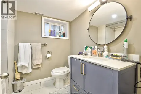 3264 Baby Street Windsor ON N9C 1K8