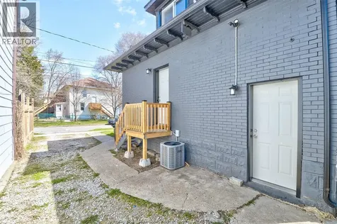 3264 Baby Street Windsor ON N9C 1K8
