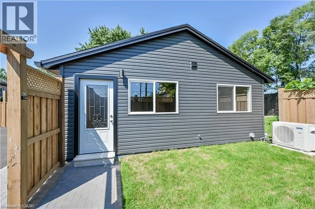 43 Mahony Avenue Hamilton ON L8H 3C3