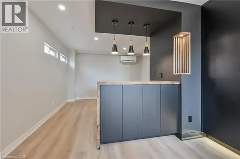43 Mahony Avenue Hamilton ON L8H 3C3