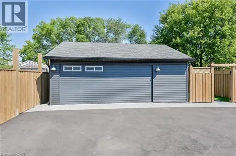 43 Mahony Avenue Hamilton ON L8H 3C3
