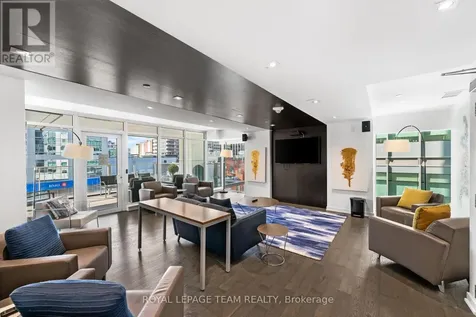 199 Slater Street Ottawa ON K1P 0C8