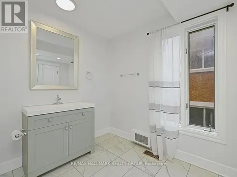193 Gladu Street Ottawa ON K1L 6N3