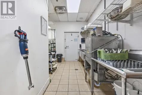 4055 Carling Avenue Ottawa ON K2K 2A4
