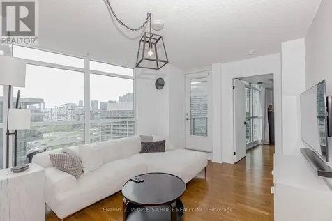 215 Fort York Boulevard Toronto (niagara) ON M5V 4A2