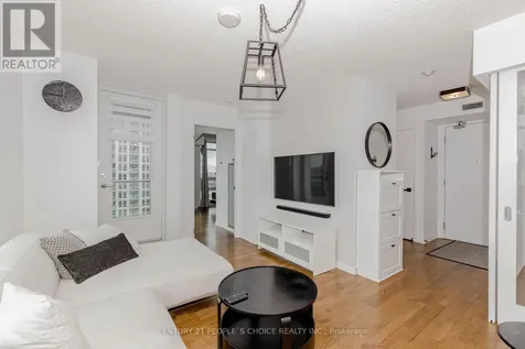 215 Fort York Boulevard Toronto (niagara) ON M5V 4A2