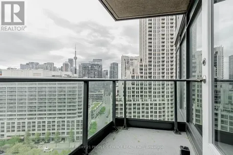 215 Fort York Boulevard Toronto (niagara) ON M5V 4A2