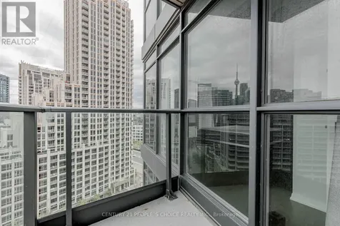 215 Fort York Boulevard Toronto (niagara) ON M5V 4A2