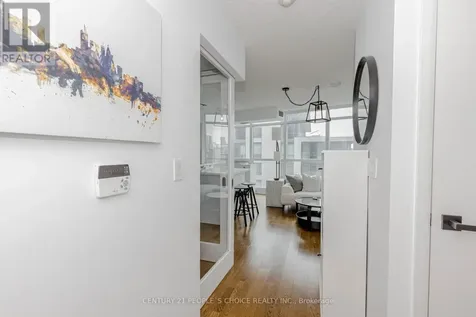 215 Fort York Boulevard Toronto (niagara) ON M5V 4A2