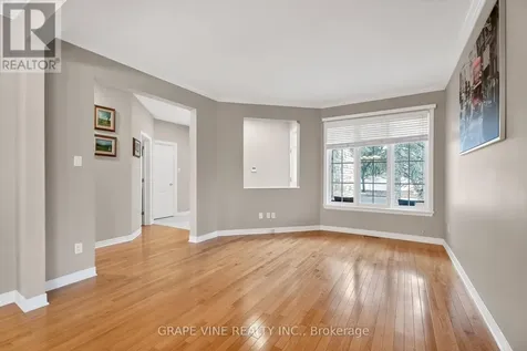 103 Rowallen Place Ottawa ON K1T 4E3