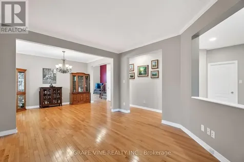 103 Rowallen Place Ottawa ON K1T 4E3