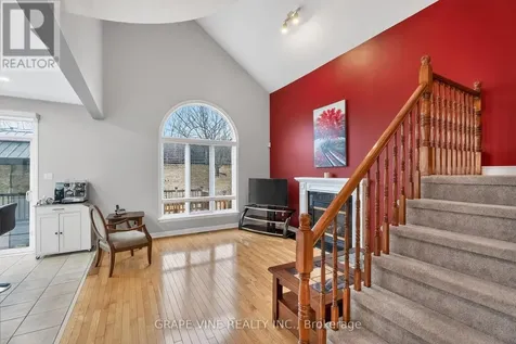 103 Rowallen Place Ottawa ON K1T 4E3