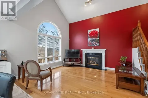 103 Rowallen Place Ottawa ON K1T 4E3