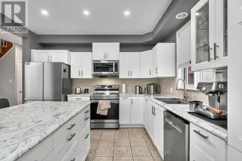 103 Rowallen Place Ottawa ON K1T 4E3