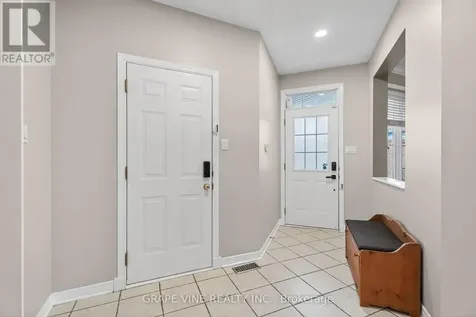 103 Rowallen Place Ottawa ON K1T 4E3