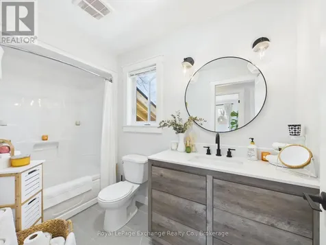 966A Charles Street Kincardine ON N2Z 2C3
