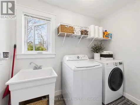 966A Charles Street Kincardine ON N2Z 2C3