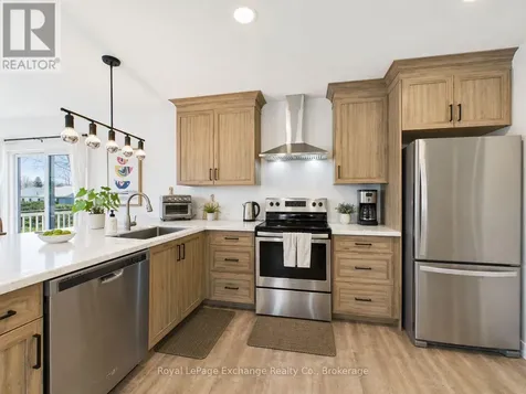 966A Charles Street Kincardine ON N2Z 2C3