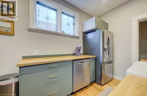 8 Spring Street East Waterloo ON N2J 2L8