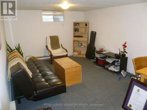 839 Stirling Avenue South Kitchener ON N2M 3K4