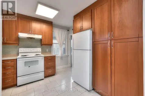 839 Stirling Avenue South Kitchener ON N2M 3K4