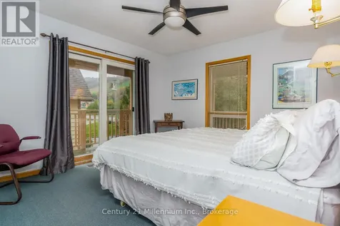 130 Pioneer Lane Blue Mountains ON L9Y 0M7