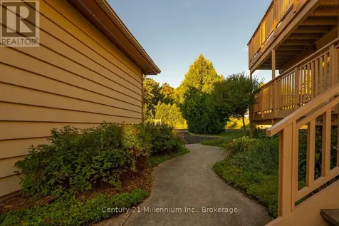 130 Pioneer Lane Blue Mountains ON L9Y 0M7
