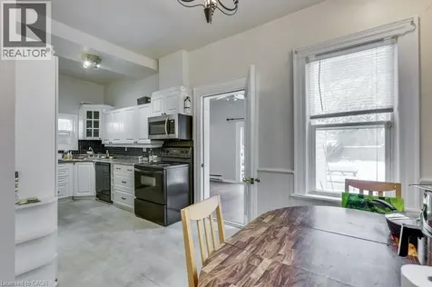 802 Waterloo Street London ON N6A 3W4