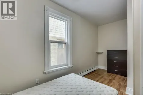 802 Waterloo Street London ON N6A 3W4