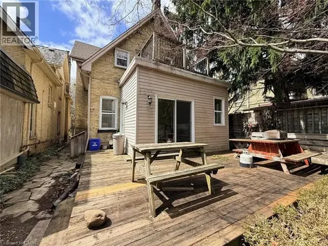 802 Waterloo Street London ON N6A 3W4