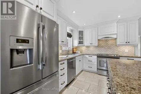 33 Telfer Road Collingwood ON L9Y 5H5